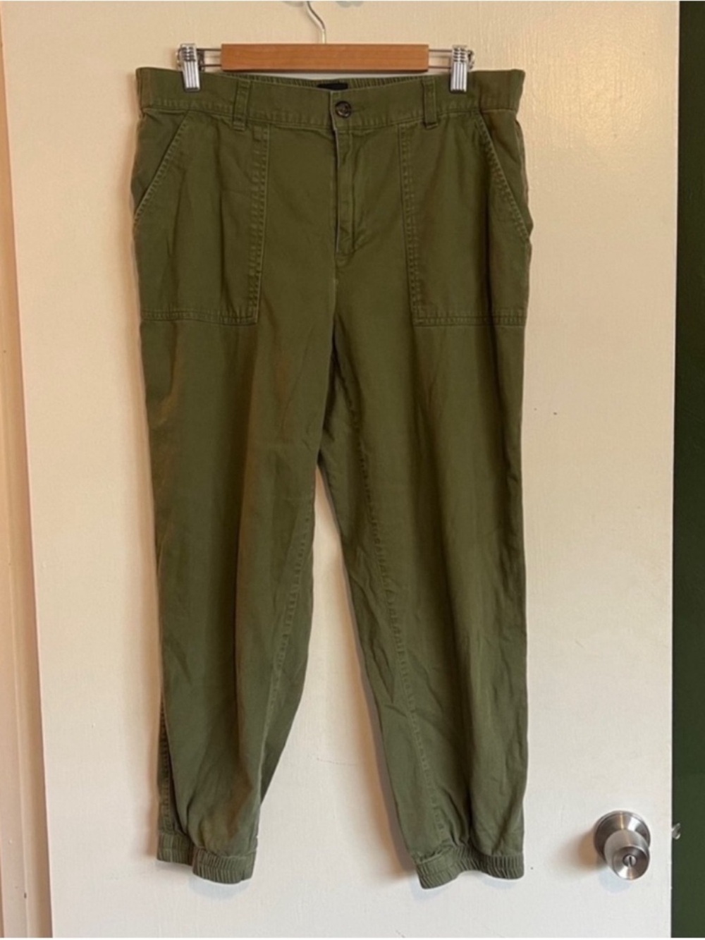 Gap green cropped tapered pull on elastic waist pants size large cotton  lycocel
